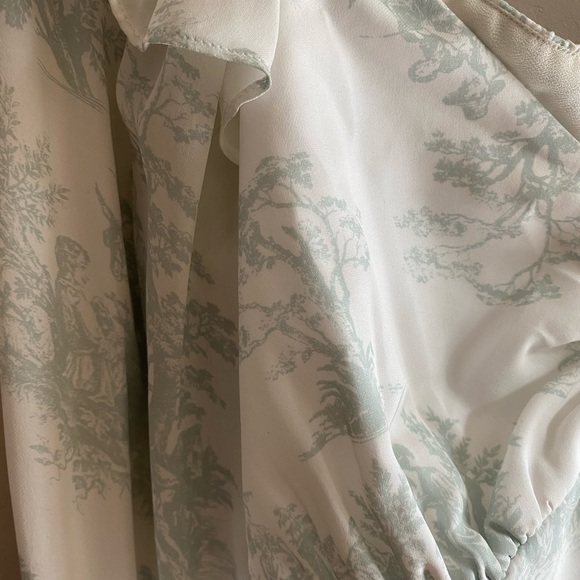 Stone Cold Fox Mona Crop - Picture 3 of 7